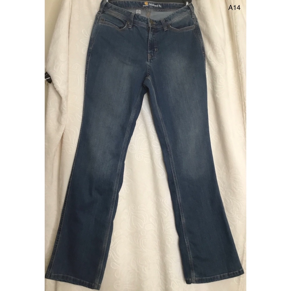 Carhartt bootcut relaxed jeans. sz 6